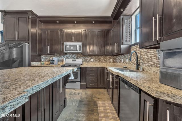 3105 RUSTIC RIVER Place, El Paso, TX 79938