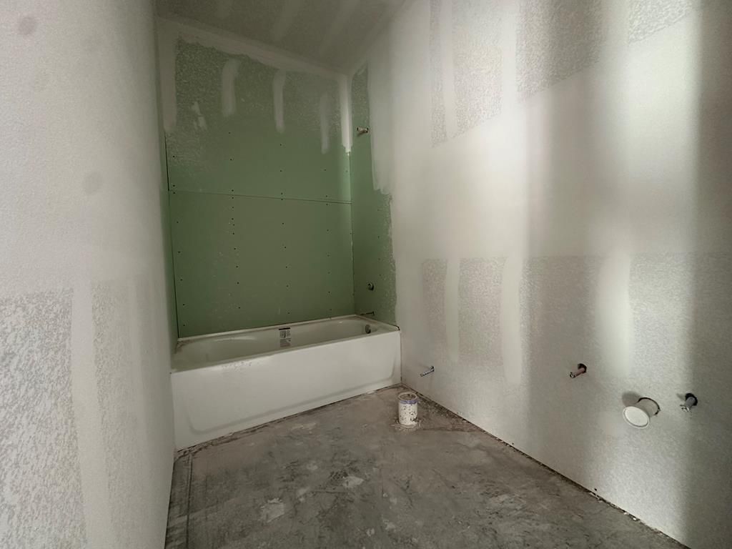 Image 11 of property listing at 9730 Jaguar Trail, San Angelo, TX 76901