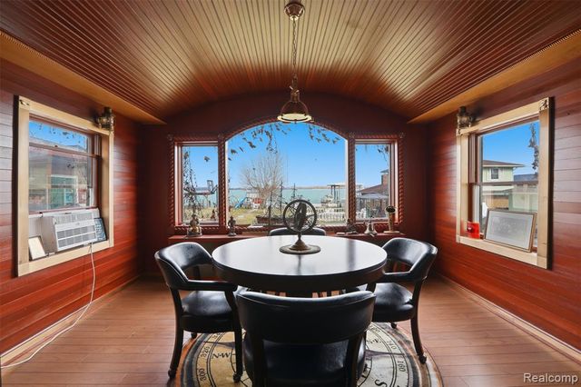 87 Biddle Avenue, Wyandotte, MI 48192