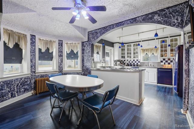 87 Biddle Avenue, Wyandotte, MI 48192