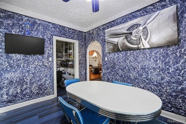 87 Biddle Avenue, Wyandotte, MI 48192