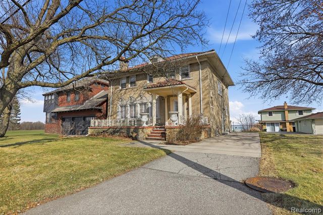 87 Biddle Avenue, Wyandotte, MI 48192