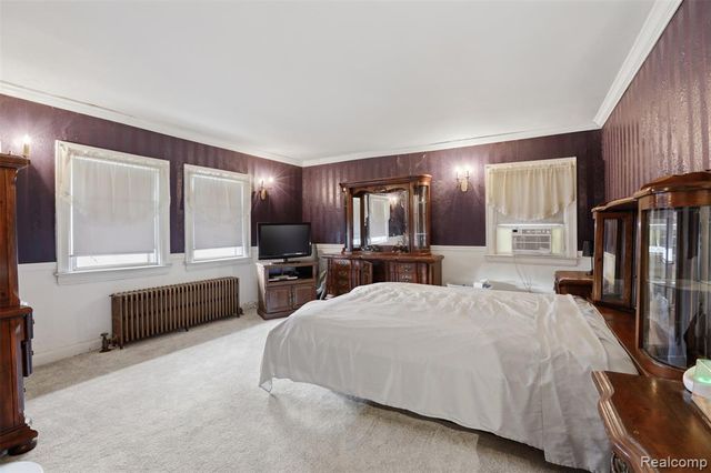 87 Biddle Avenue, Wyandotte, MI 48192