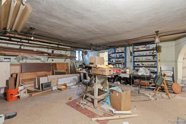 87 Biddle Avenue, Wyandotte, MI 48192