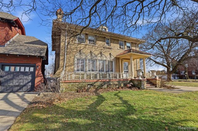 87 Biddle Avenue, Wyandotte, MI 48192