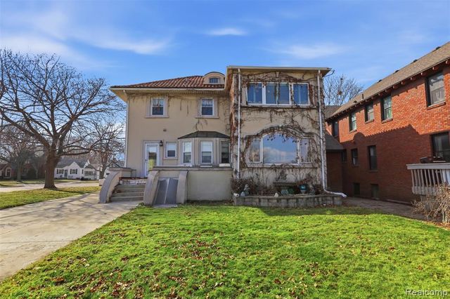 87 Biddle Avenue, Wyandotte, MI 48192