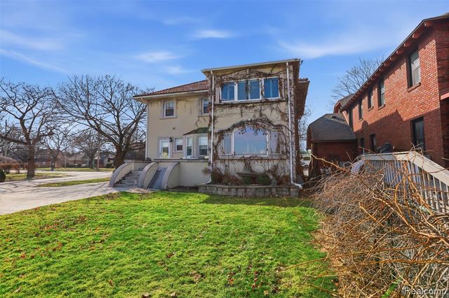 87 Biddle Avenue, Wyandotte, MI 48192