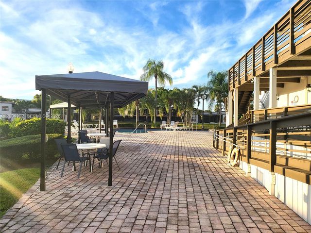 9723 N New River Canal Rd 416, Plantation, FL 33324