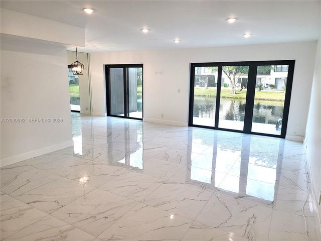 9723 N New River Canal Rd 416, Plantation, FL 33324