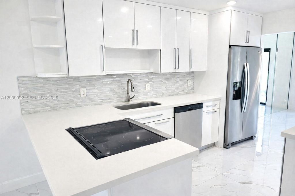 9723 N New River Canal Rd 416, Plantation, FL 33324