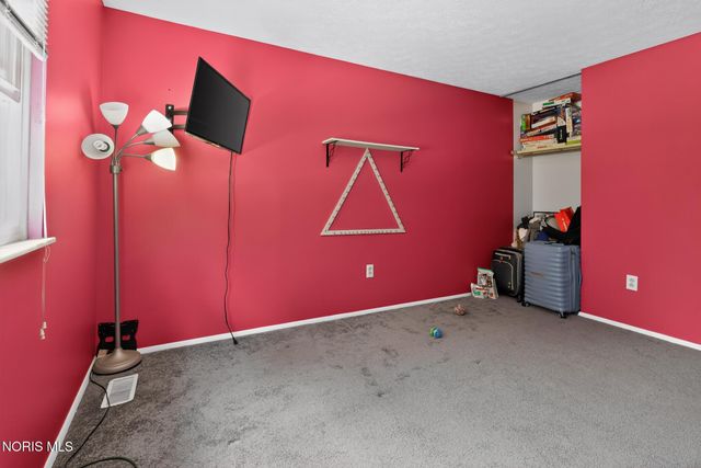 1919 Windbrook Court, Toledo, OH 43611