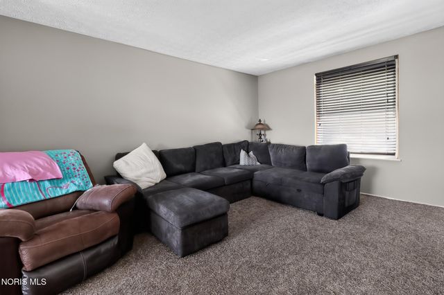 1919 Windbrook Court, Toledo, OH 43611