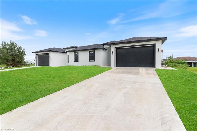 717-719 Gilbert AVE S, Lehigh Acres, FL 33973