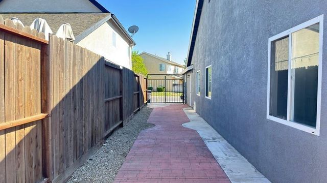 5509 Pountsmonth Dr, Salida, CA 95368