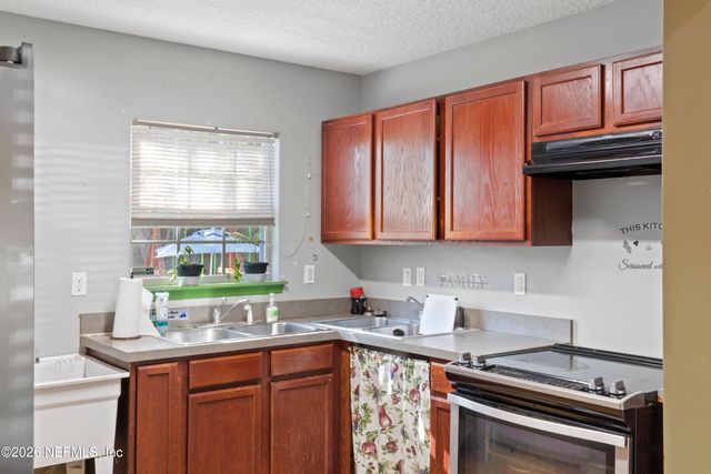 2848 EDGEWOOD Avenue W, Jacksonville, FL 32209