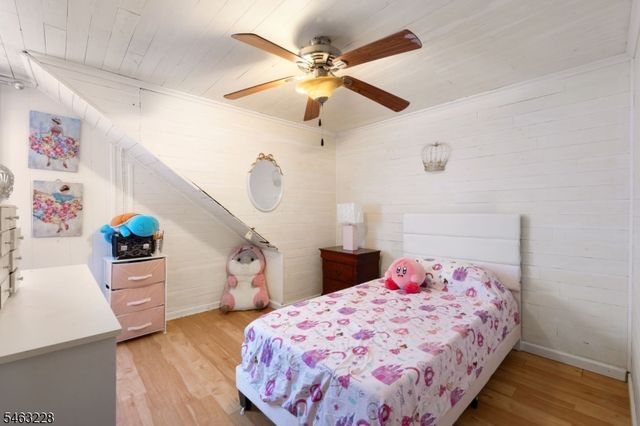 18 W Grochowiak St, South River Boro, NJ 08882