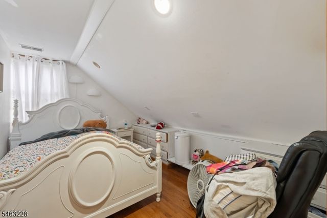 18 W Grochowiak St, South River Boro, NJ 08882