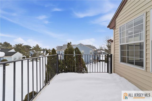 17 Dorchester Drive 17D, Monroe, NJ 08831