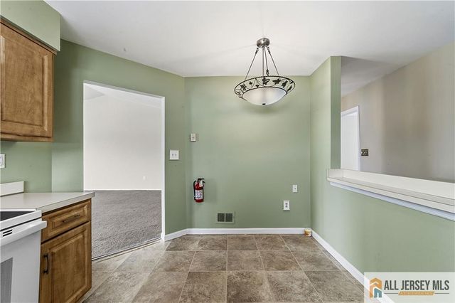 17 Dorchester Drive 17D, Monroe, NJ 08831