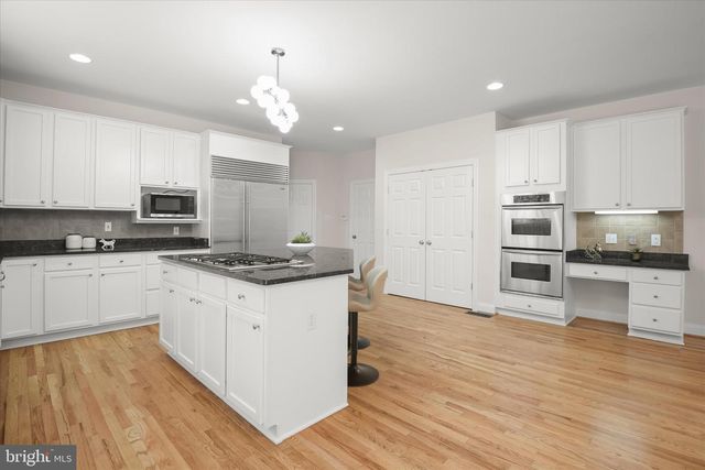 13501 SILENT LAKE DR, Clarksville, MD 21029