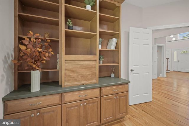 13501 SILENT LAKE DR, Clarksville, MD 21029