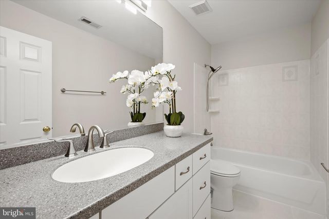 13501 SILENT LAKE DR, Clarksville, MD 21029