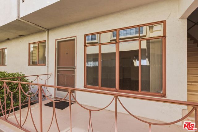 1058 Wooster 1, Los Angeles, CA 90035