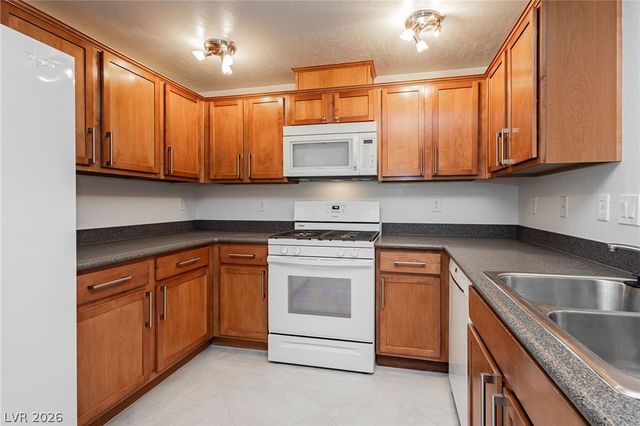 6868 Sky Pointe Drive 1084, Las Vegas, NV 89131