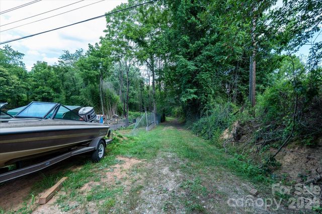 230 Pisgah View Road, Asheville, NC 28806