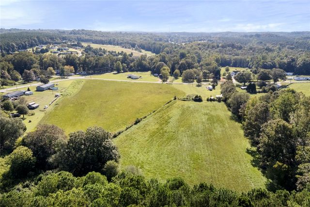 524 Pine Thickett Road, Liberty, SC 29657
