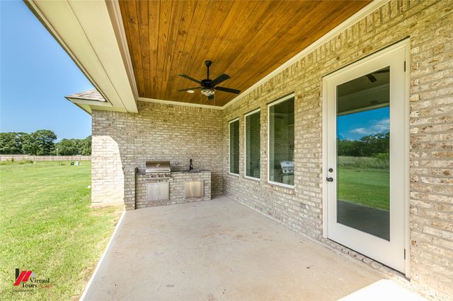 33 Turtle Creek Drive, Benton, LA 71006