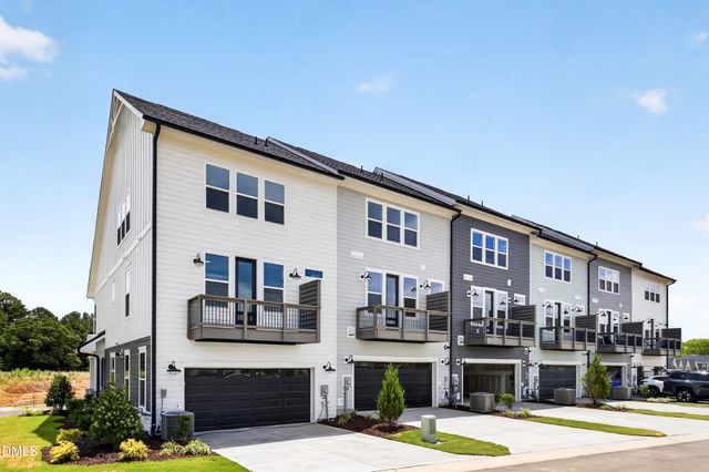 3135 White Rail Drive, Fuquay Varina, NC 27526