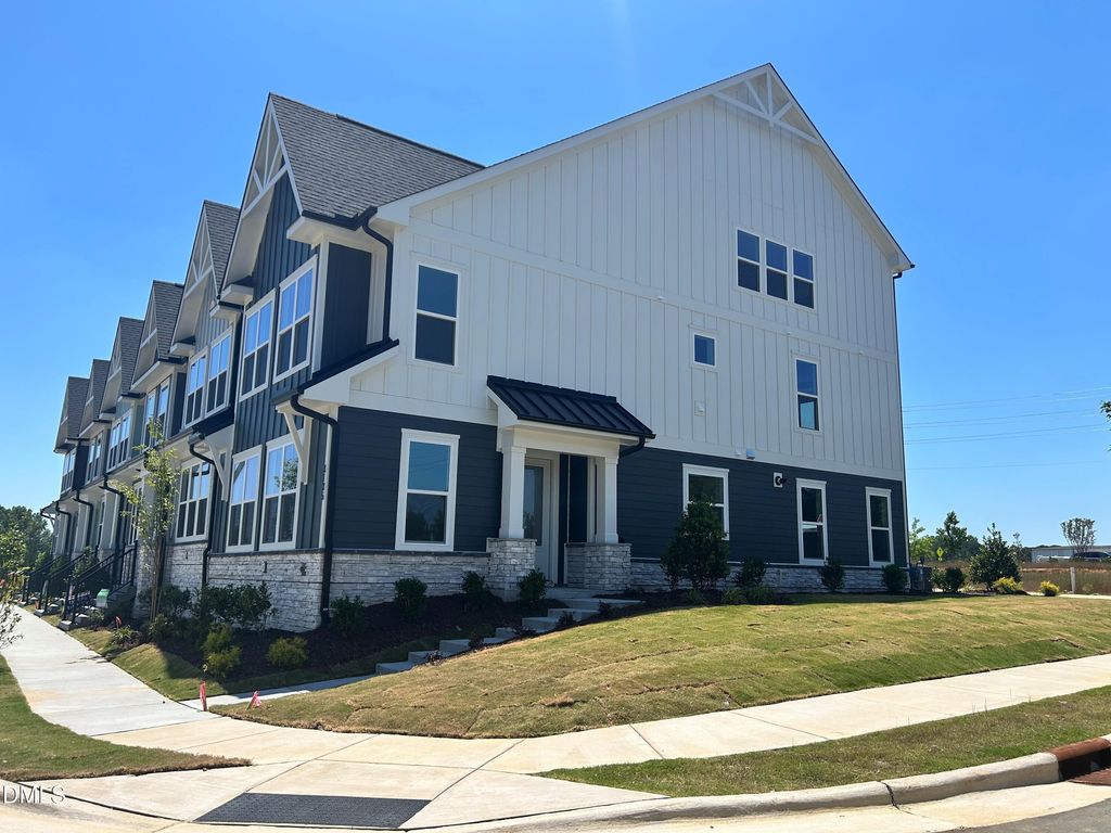 3135 White Rail Drive, Fuquay Varina, NC 27526