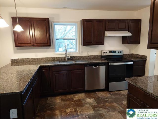 315 Clearfield Street B, Freemansburg Boro, PA 18017