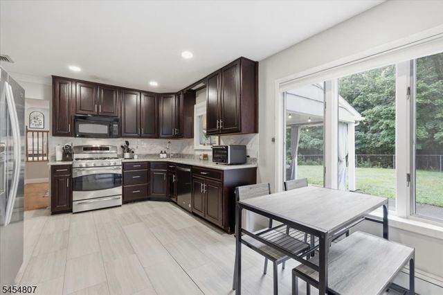7 Conerly Rd, Franklin Twp., NJ 08873