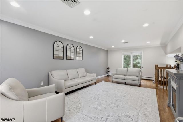 7 Conerly Rd, Franklin Twp., NJ 08873