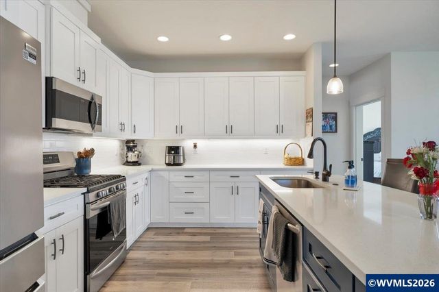 559 SE Palomino Ct, Sublimity, OR 97385