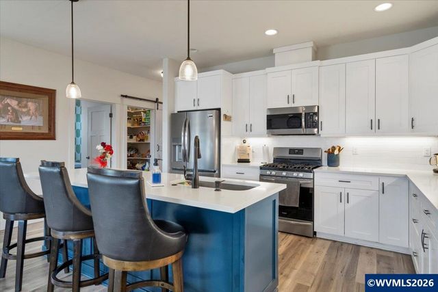 559 SE Palomino Ct, Sublimity, OR 97385