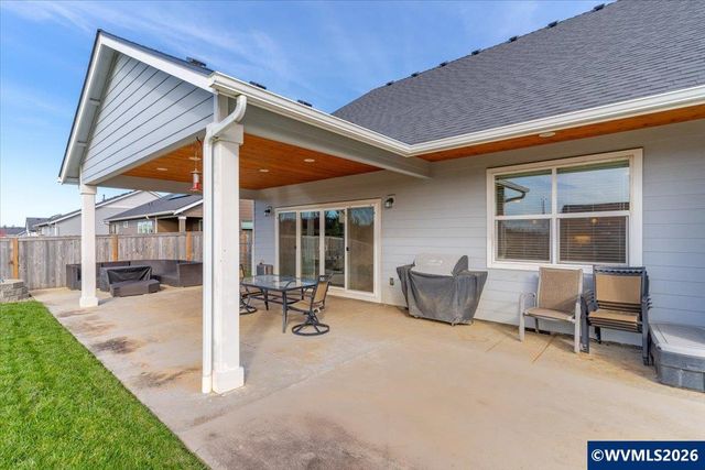 559 SE Palomino Ct, Sublimity, OR 97385