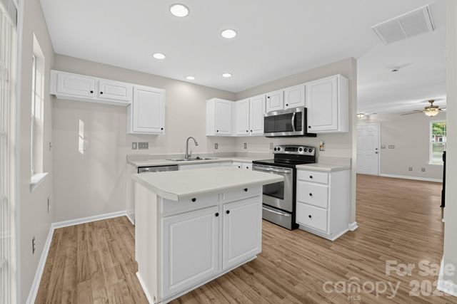 1527 Maypine Commons Way, Rock Hill, SC 29732