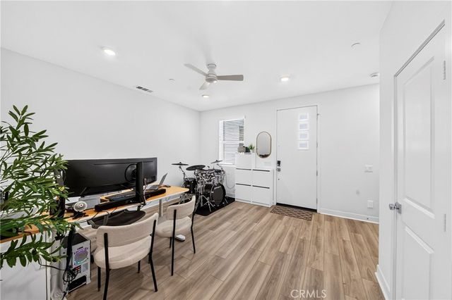 1649 W Lincoln Avenue 103, Anaheim, CA 92801