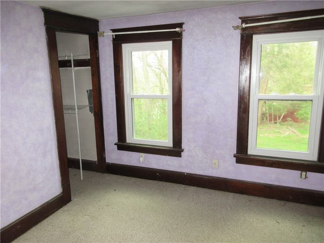 227 Wurtemburg Rd, Ellwood City, PA 16117