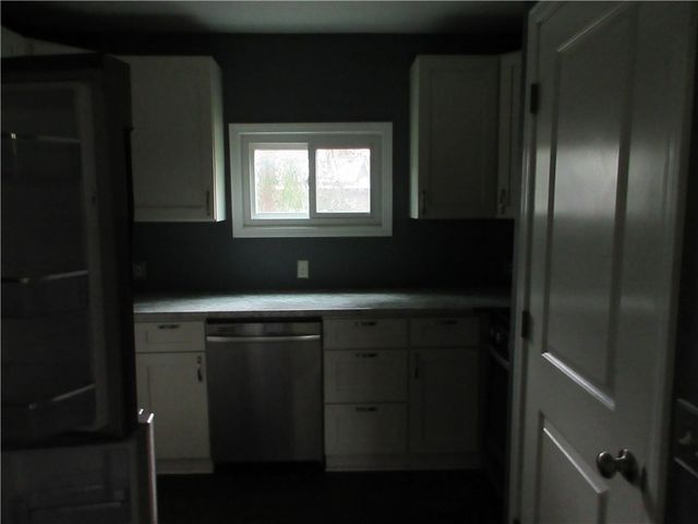 227 Wurtemburg Rd, Ellwood City, PA 16117