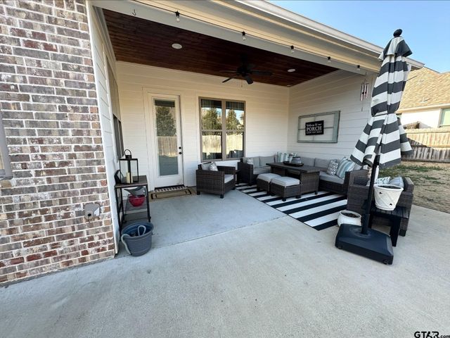 7334 TULE CREEK LN, Tyler, TX 75703