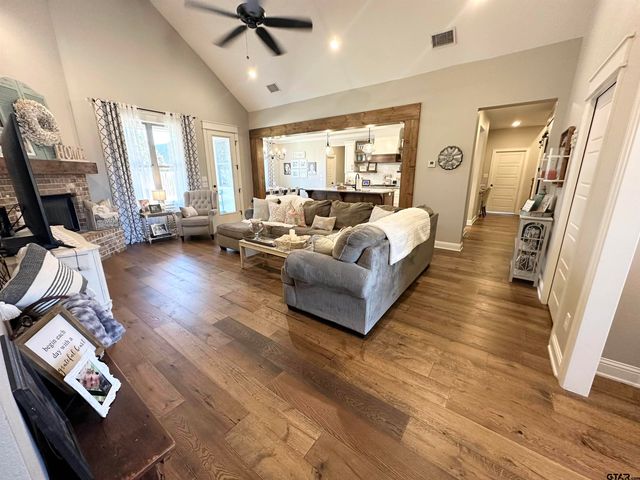 7334 TULE CREEK LN, Tyler, TX 75703