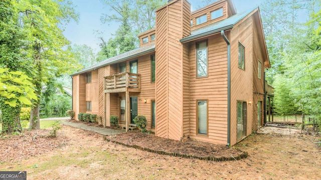 3896 Willow Ridge Court, Douglasville, GA 30135