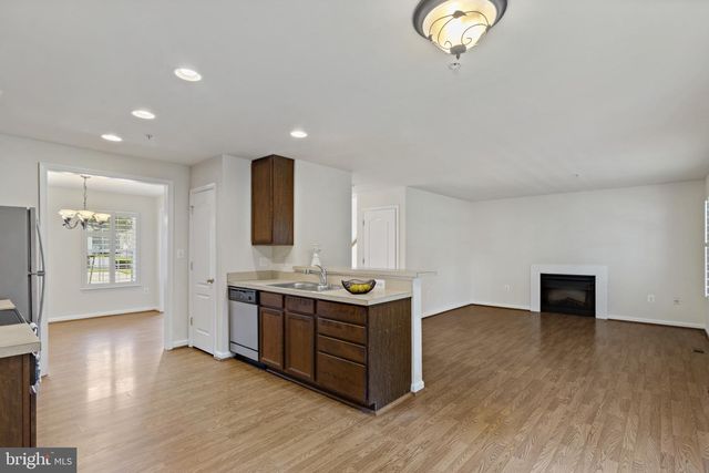 8701 LINDENDALE DR, Laurel, MD 20707