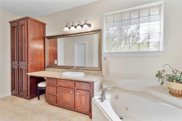 2974 Hargraves Road, Huffman, TX 77336