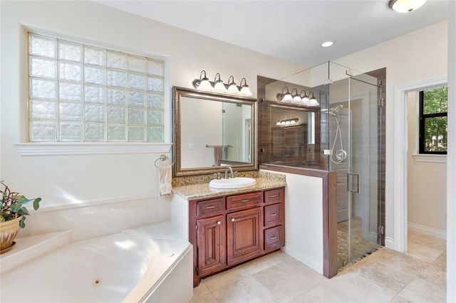 2974 Hargraves Road, Huffman, TX 77336