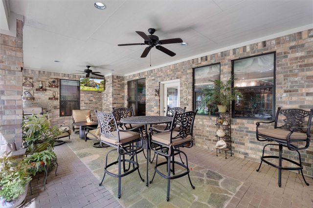 2974 Hargraves Road, Huffman, TX 77336